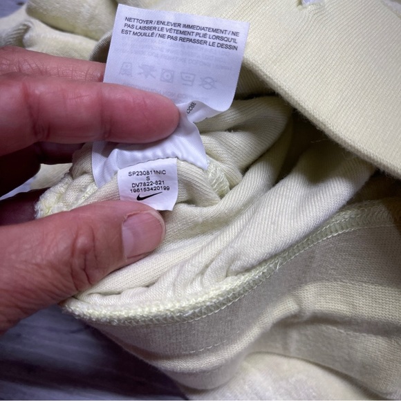 Nike Yellow Terry Cloth Retro 2” Inseam High Waist Shorts Women’s Size Small - Picture 10 of 13